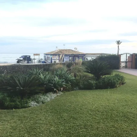 Apartamento Frente Al Mar Primera Linea De Playa Apartment With 2 Bedrooms Beachfront *