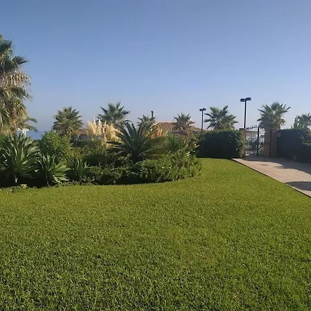 Apartamento Frente Al Mar Primera Linea De Playa Apartment With 2 Bedrooms Beachfront Apartament Fuengirola